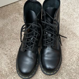 Dr. Martens 1460 Leather Boots🖤